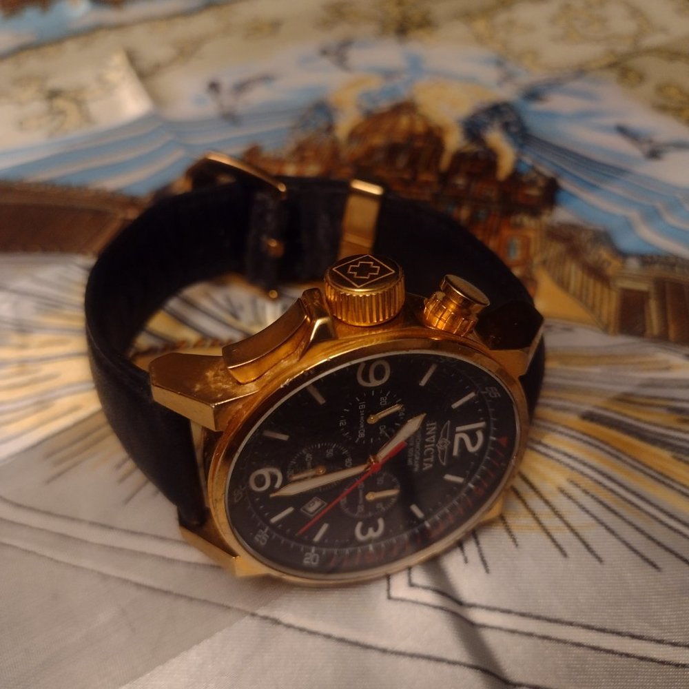 Invicta 20135 Chronograph Wrist Watch W/R 100 MT - Leather Band Black Gold Tone